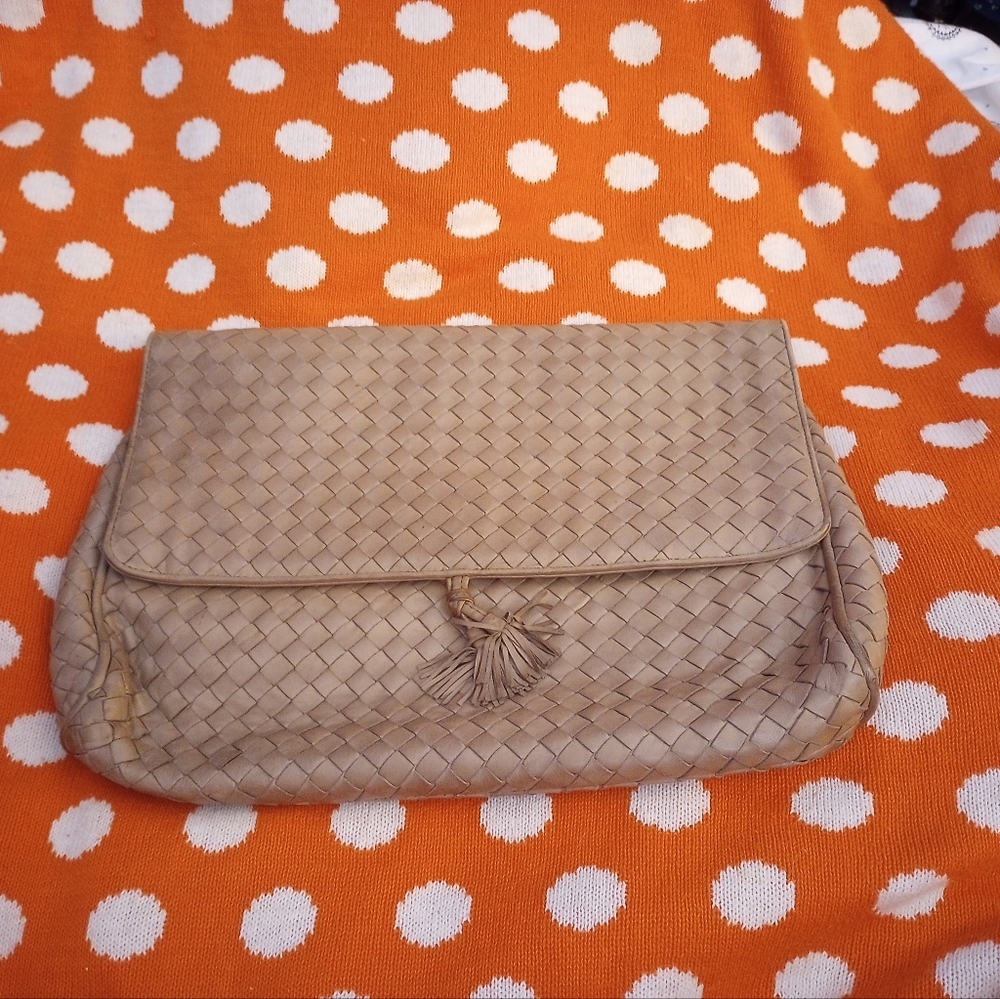 Auth Bottega Veneta Italy Intrecciato Taupe Leather Large Envelope Clutch bag